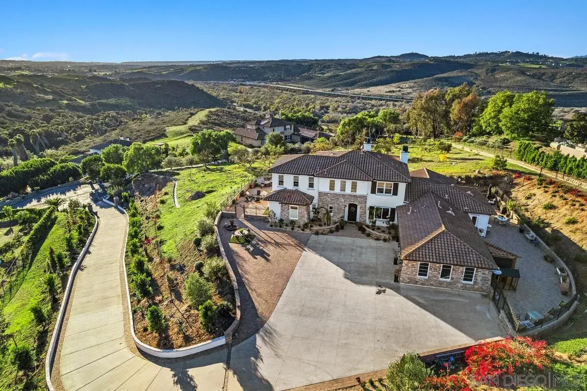 1210 Clos Duval, Bonsall, CA 92003 - Image #1