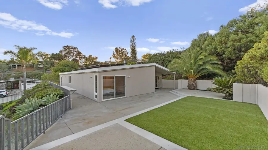 4909 Pacifica Dr, San Diego, CA 92109 - Image #2