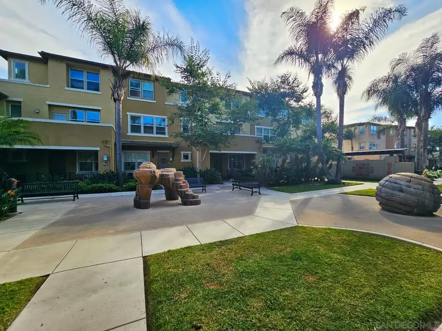 671 Paradise Way, National City, CA 91950 - #3