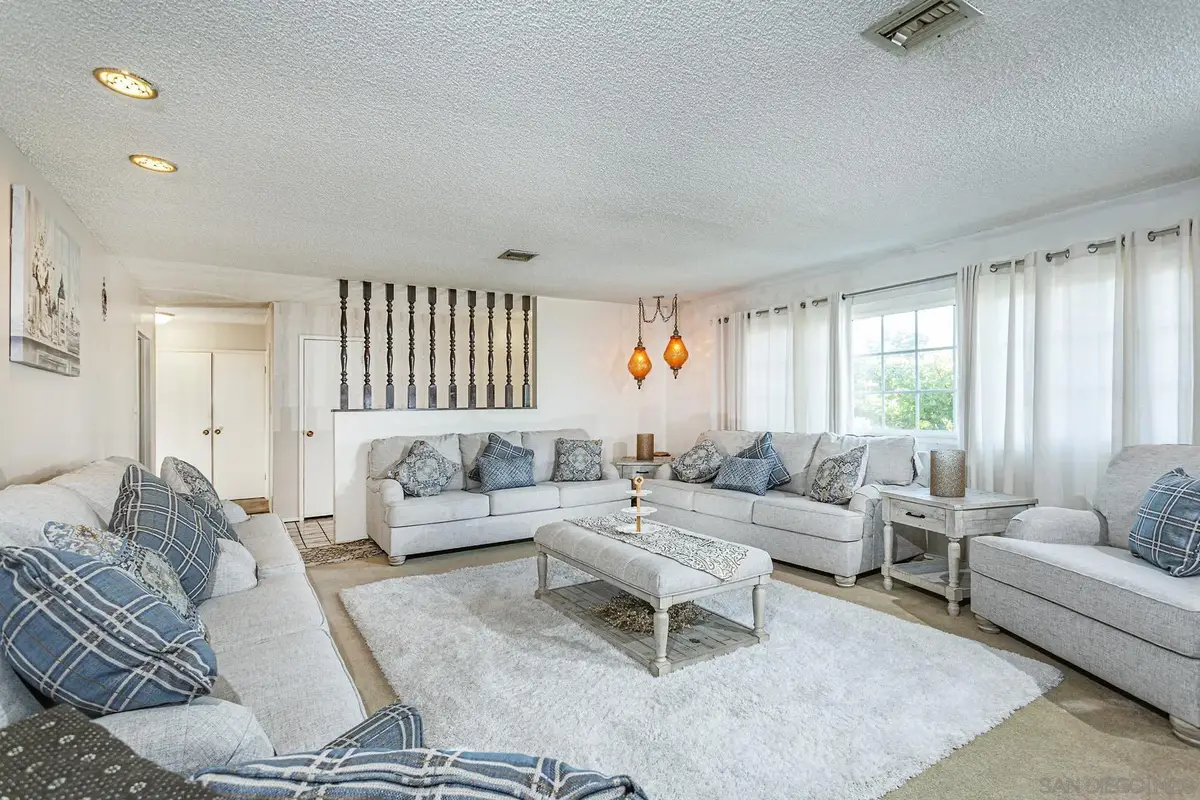 166 Via De Laurencio, Chula Vista, CA 91910 - #1