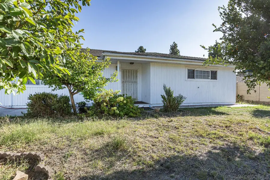 166 Via De Laurencio, Chula Vista, CA 91910 - #3