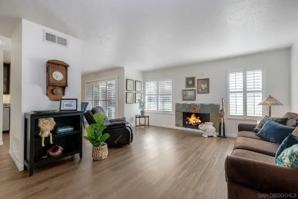 1122 Via Loma Vista, El Cajon, CA 92019