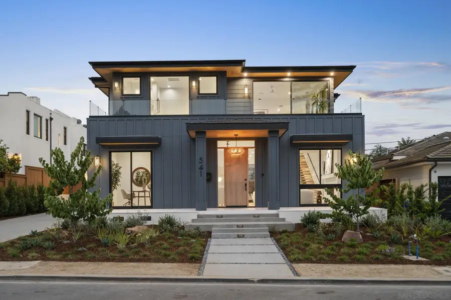 541 Gravilla St, La Jolla, CA 92037 - Image #2