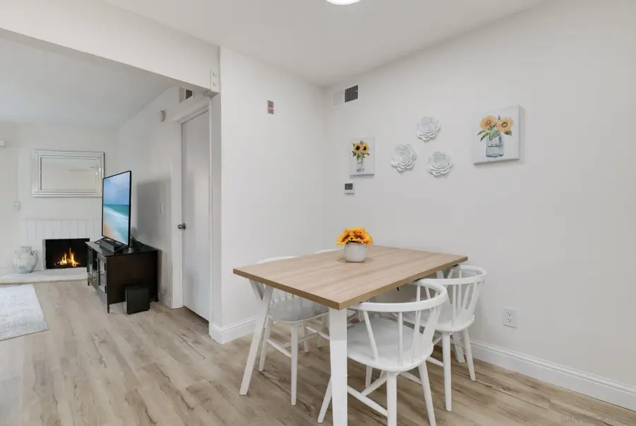 6877 Caminito Mundo #25, San Diego, CA 92119 - Image #2