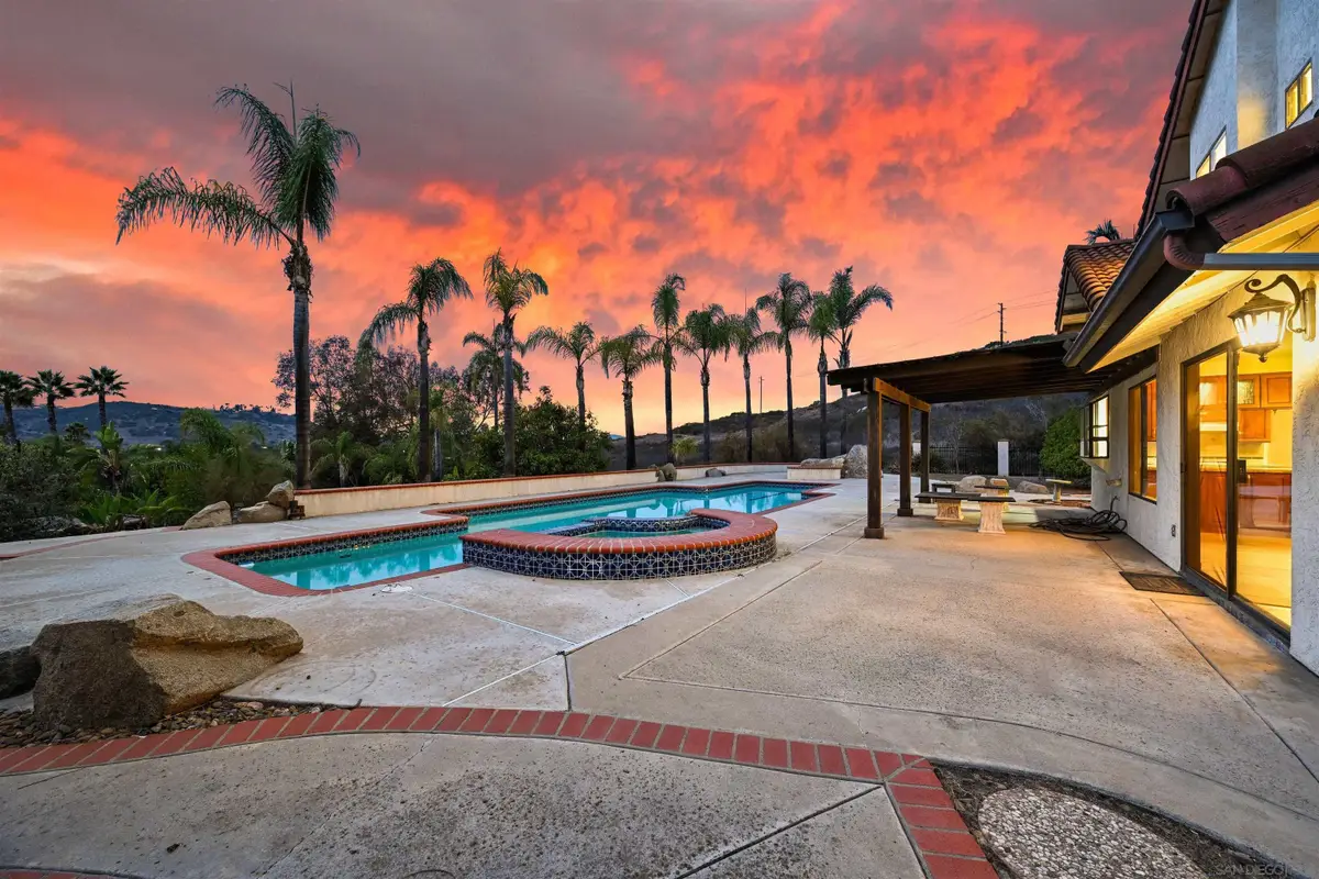 594 Allenwood Ln, Escondido, CA 92029 - Image #1