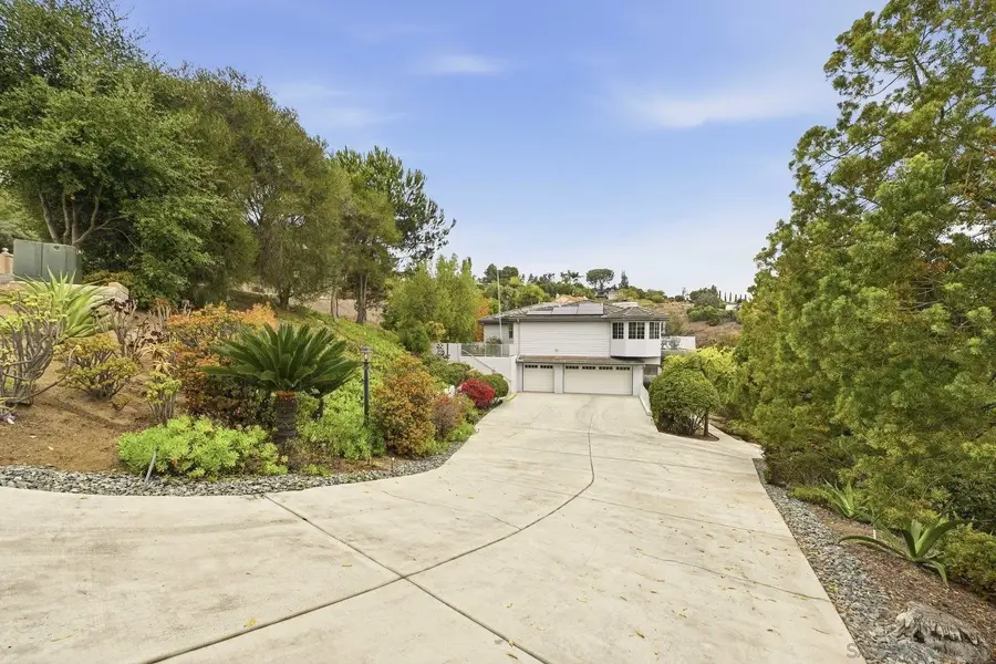 3132 Don Rolando, Escondido, CA 92025 - Image #2