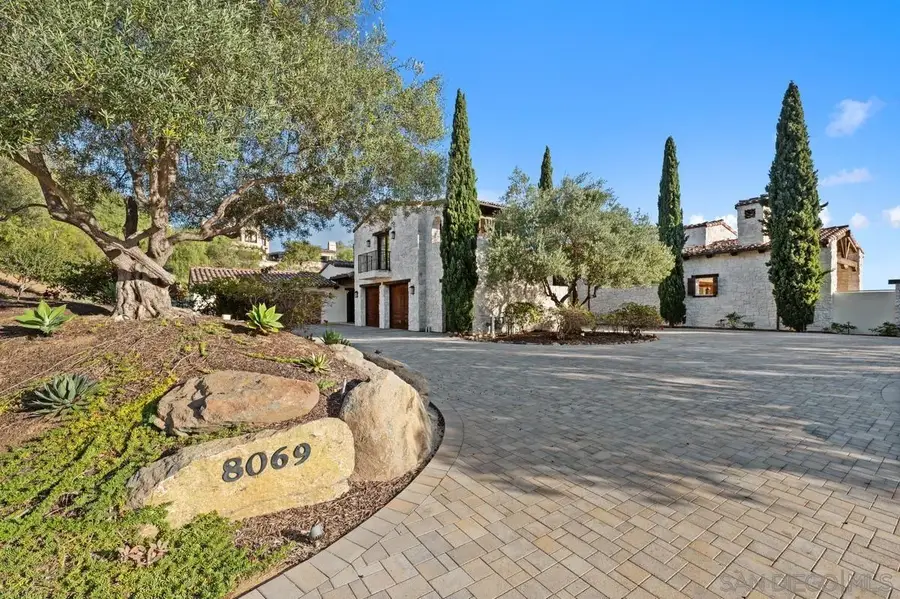 8069 Entrada De Luz E, San Diego, CA 92127 - Image #2
