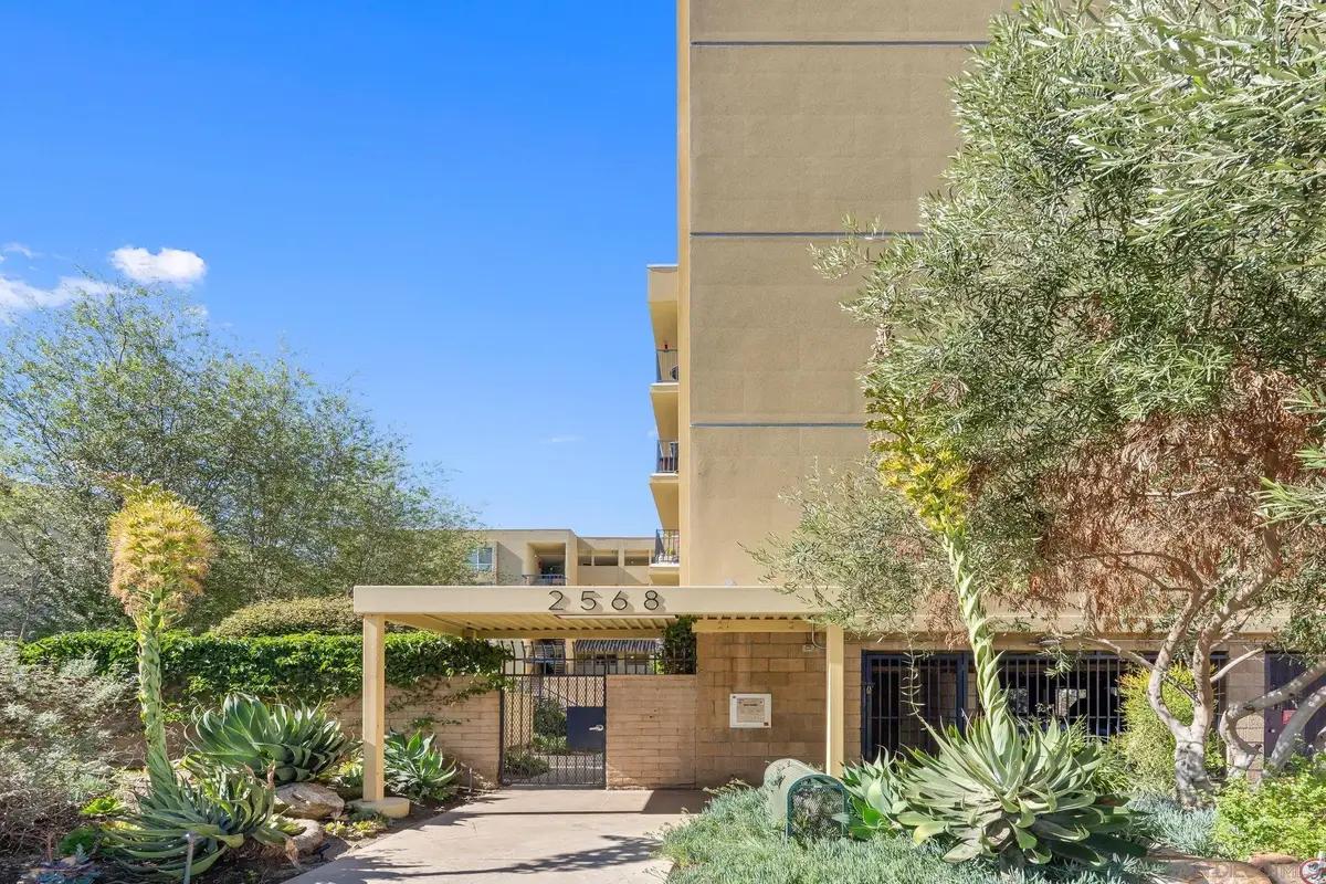 2568 Albatross St #4D, San Diego, CA 92101 - Image #1