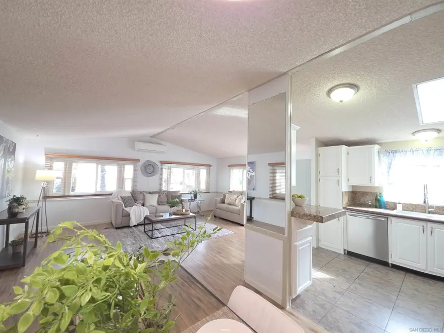 4832 Old Cliffs Rd, San Diego, CA 92120 - Image #3