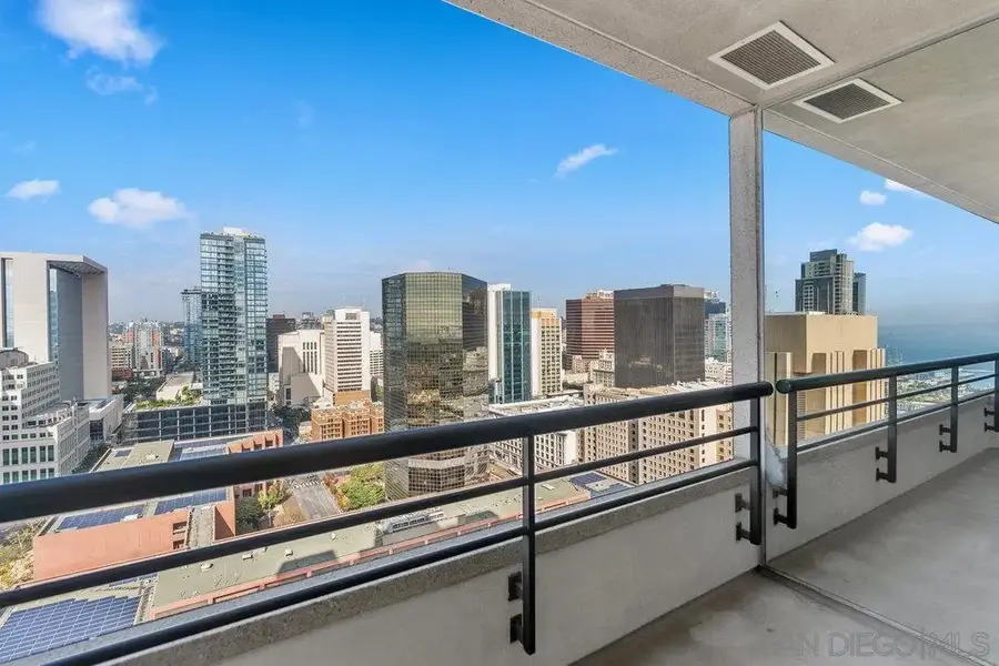 700 Front St #2105, San Diego, CA 92101 - Image #2