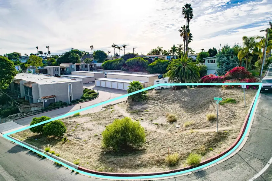 1635 E Minnesota Ave #1,3, Oceanside, CA 92054 - Image #2