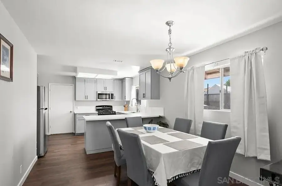 2245 S Lanoitan Ave, National City, CA 91950 - Image #2