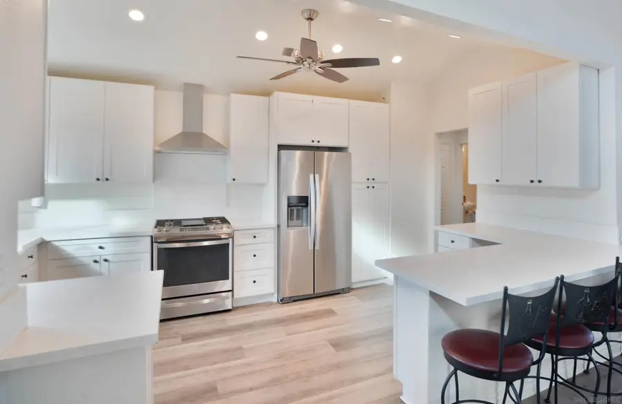 1533 Roma Dr, Vista, CA 92081 - Image #2