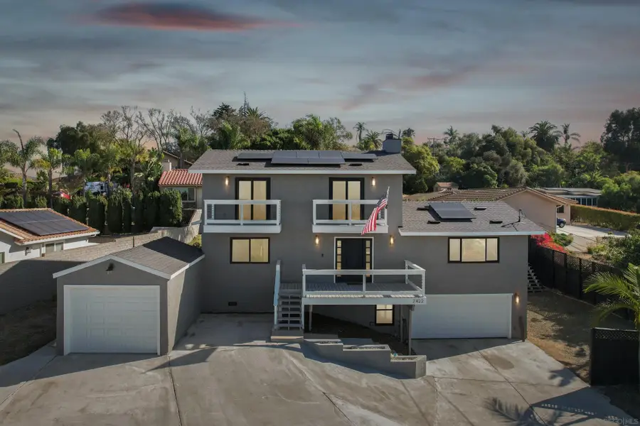 2422 Primrose Avenue, Vista, CA 92083 - Image #2