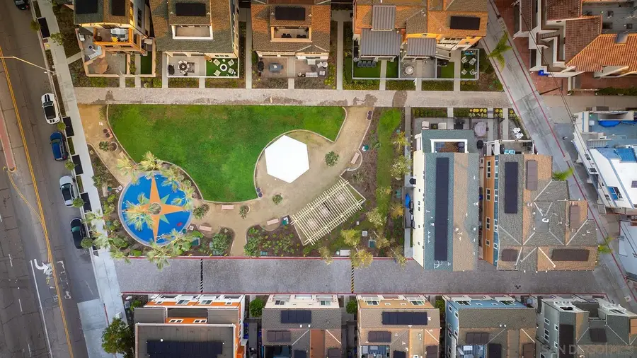 807 Santa Barbara Pl, San Diego, CA 92109 - Image #3