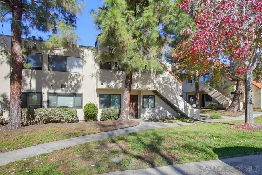 387 N Melrose Dr #D, Vista, CA 92083 - Image #2