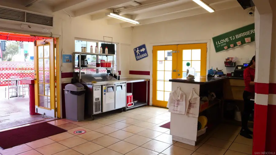 2802 Ocean View Blvd, San Diego, CA 92113 - Image #3