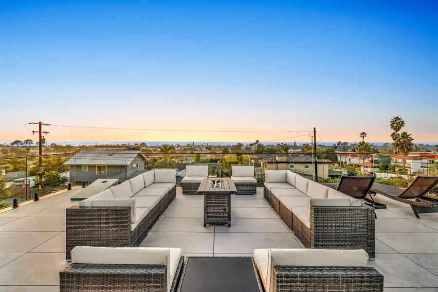 1009 Arcadia Road, Encinitas, CA 92024 - Image #2