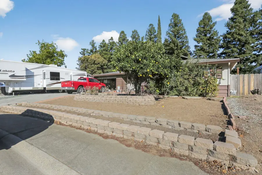 1186 Patricia Dr, Chico, CA 95926 - Image #2