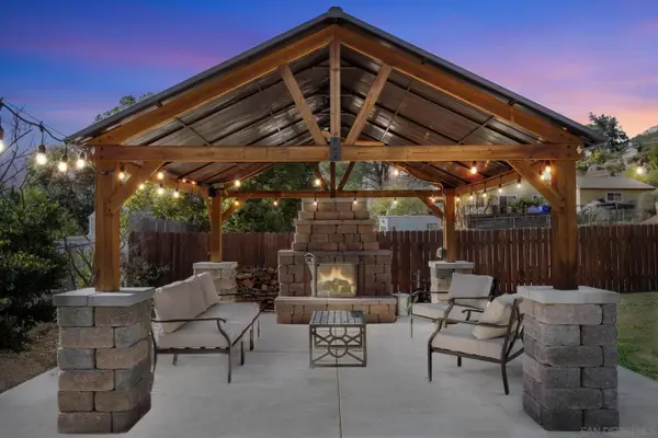 16579 Daza Dr, Ramona, CA 92065