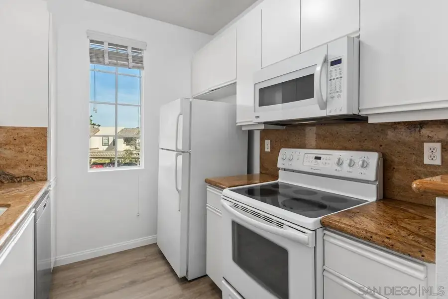 10878 Sabre Hill Dr #294, San Diego, CA 92128 - Image #3