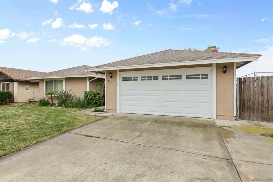 320 E Palommar Street, Chula Vista, CA 91911 - Image #2