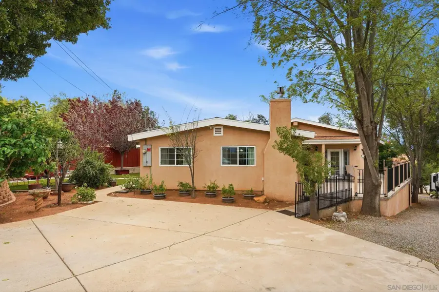 1305 Ash St, Ramona, CA 92065 - Image #2