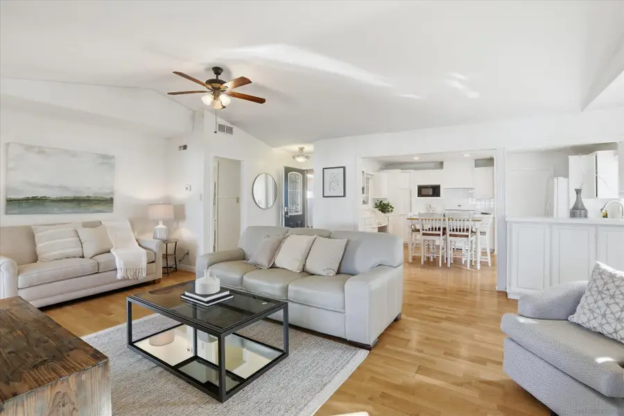 5062 Millwood Rd, San Diego, CA 92117 - Image #2