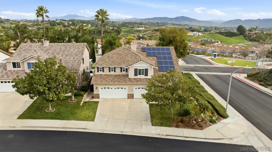 43084 Knightsbridge Way, Temecula, CA 92592 - Image #2