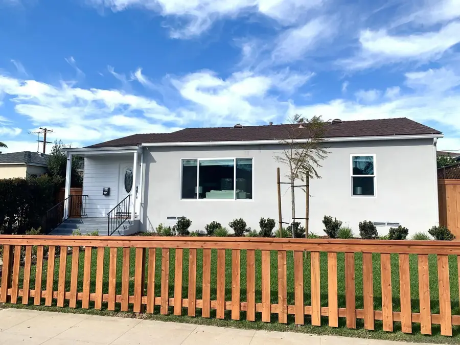 1066-68 Emerald, San Diego, CA 92109 - Image #2