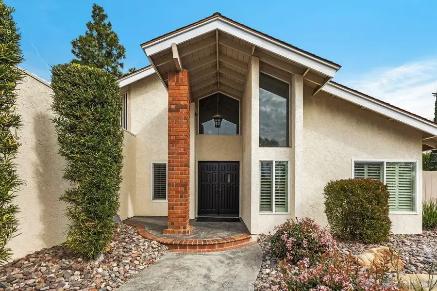 11152 Vivaracho Way, San Diego, CA 92124 - Image #2