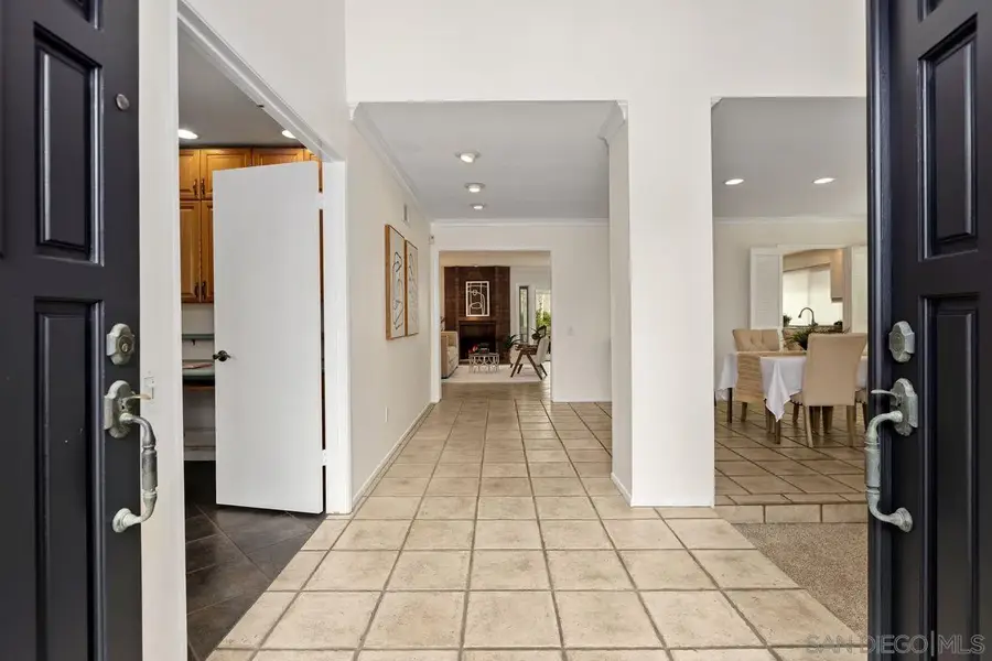 11152 Vivaracho Way, San Diego, CA 92124 - Image #3