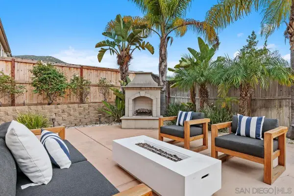 10527 Rosedust Glen Drive, San Diego, CA 92127