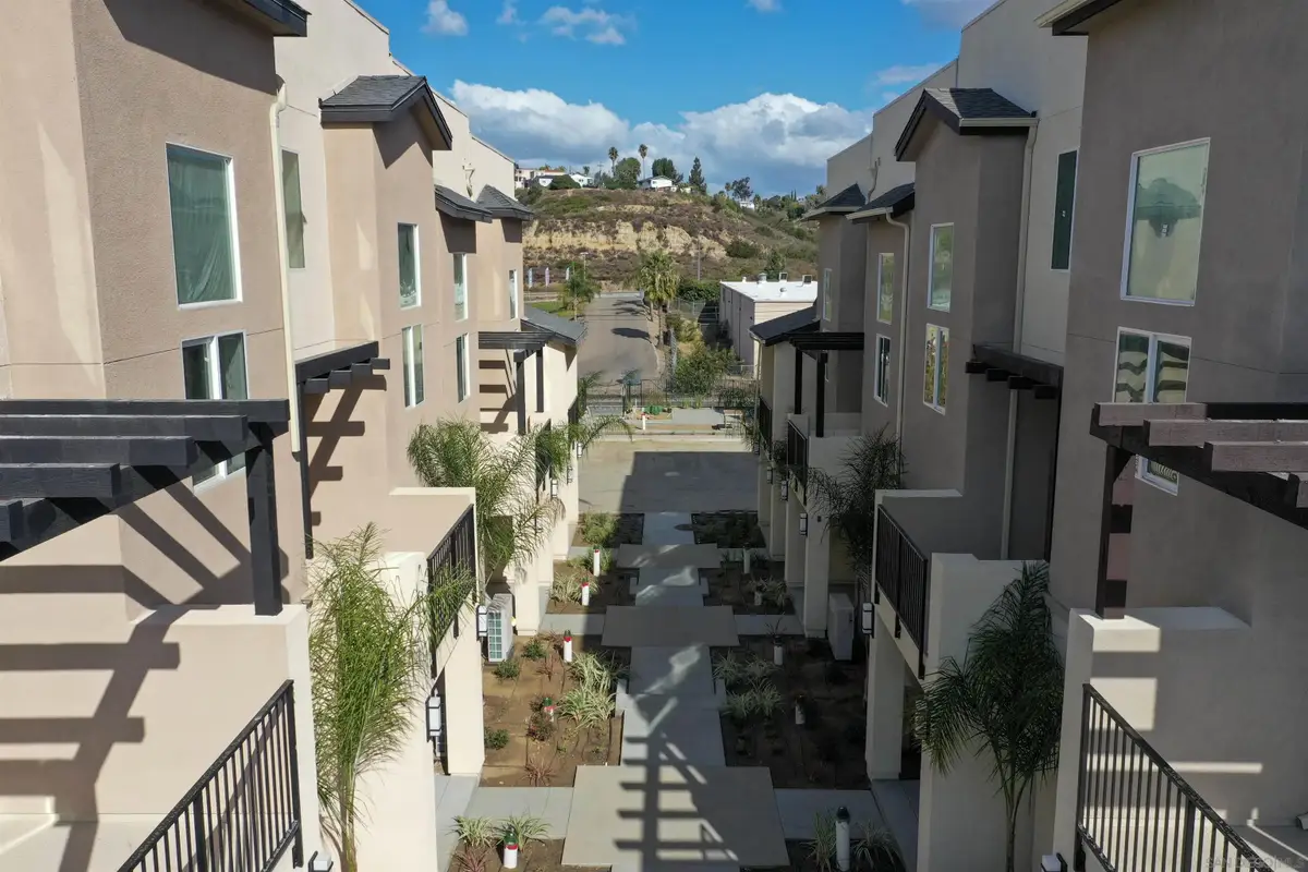 454 Creekside Circle, San Diego, CA 92114 - #1