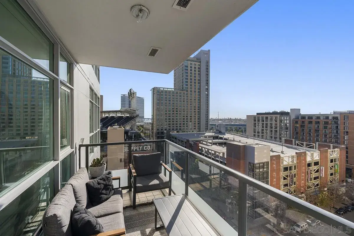 325 7th Avenue #1006, San Diego, CA 92101 - Image #1