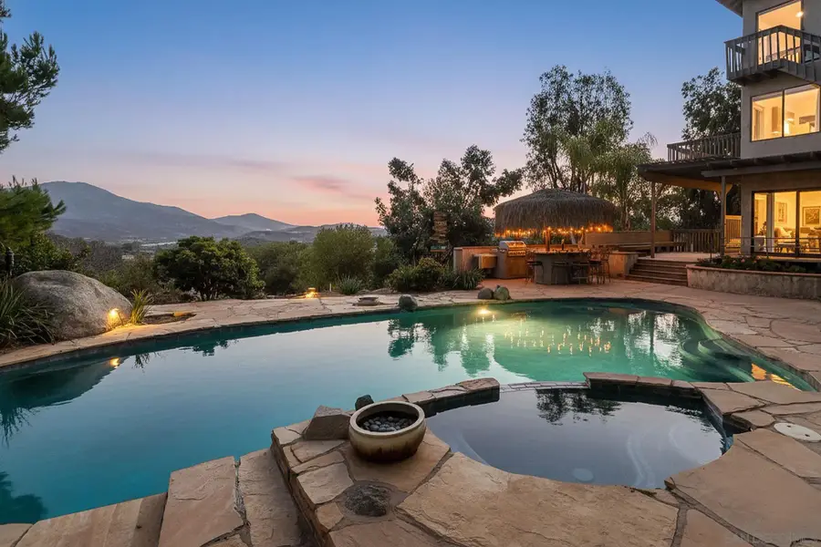 1574 Shadow Knolls Dr, El Cajon, CA 92020 - #3