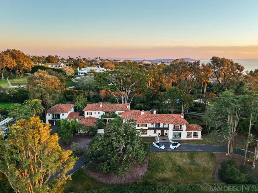1205 Muirlands Dr, La Jolla, CA 92037 - Image #2