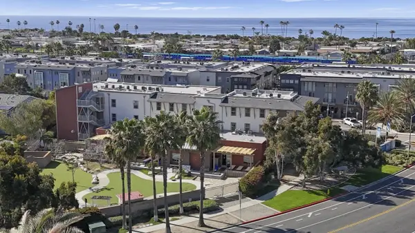 6801 Embarcadero Ln, Carlsbad, CA 92011