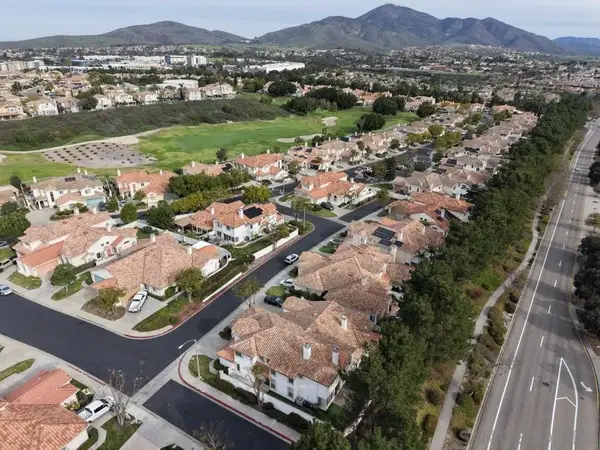 2517 Whispering Palms Loop, Chula Vista, CA 91915