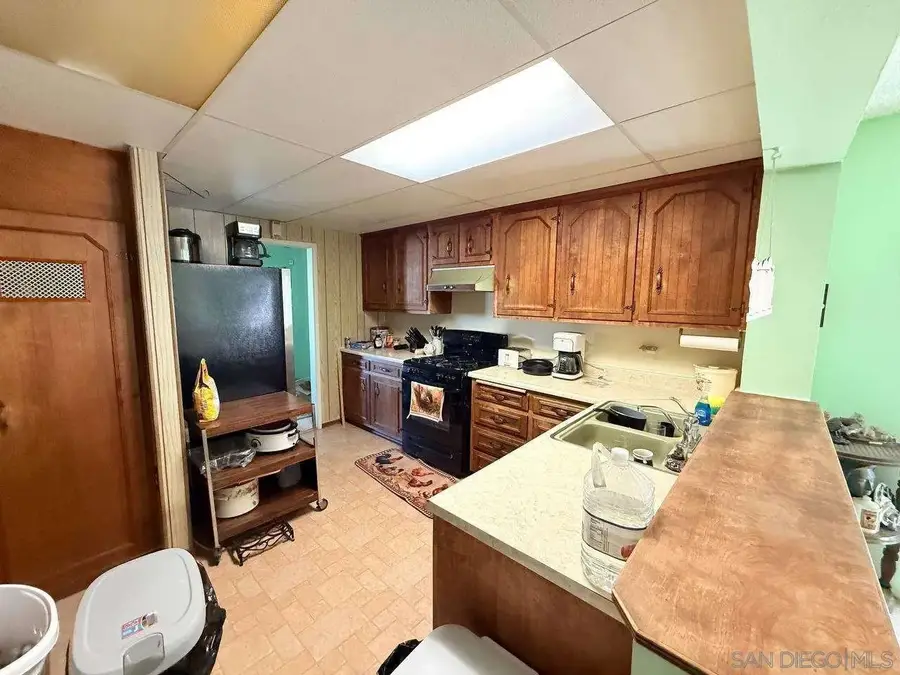 350 S Muriel Dr, Barstow, CA 92311 - Image #3