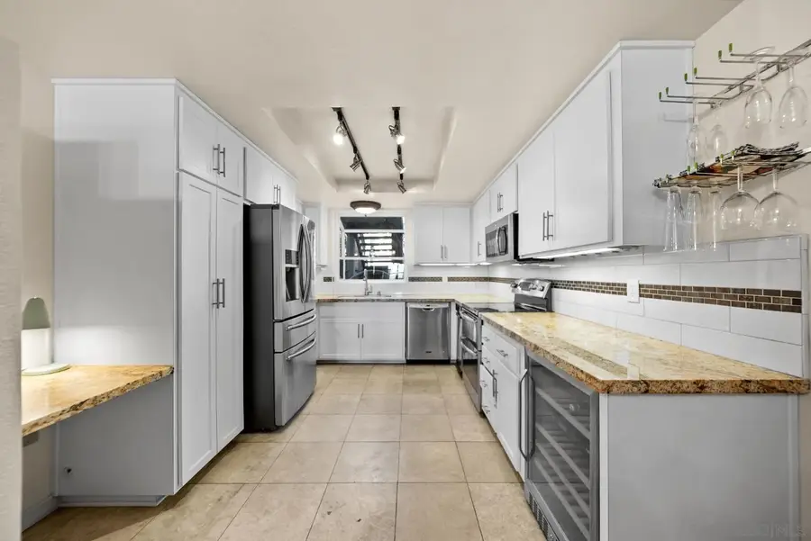 1806 Mckee St #A2, San Diego, CA 92110 - Image #3