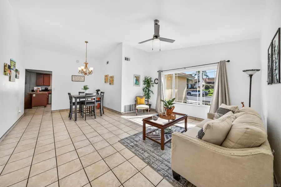 25428 Boxelder Dr, Murrieta, CA 92563 - Image #3