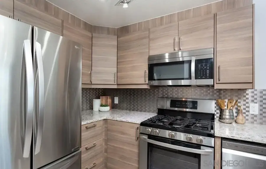 8605 Arminda Cir #6, Santee, CA 92071 - Image #2