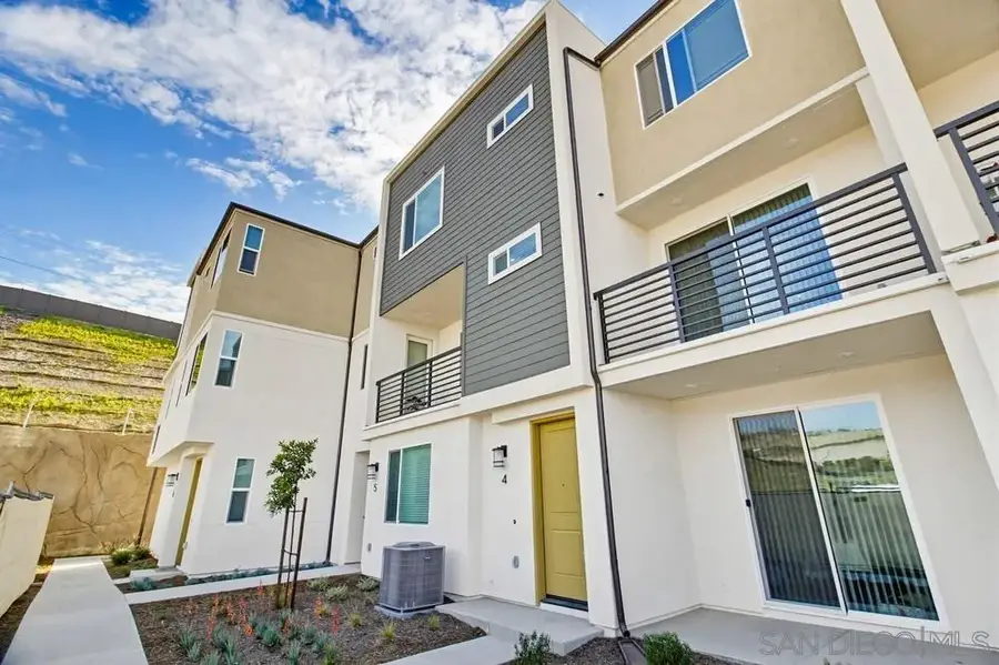 852 Makani St #4, Chula Vista, CA 91911 - #2