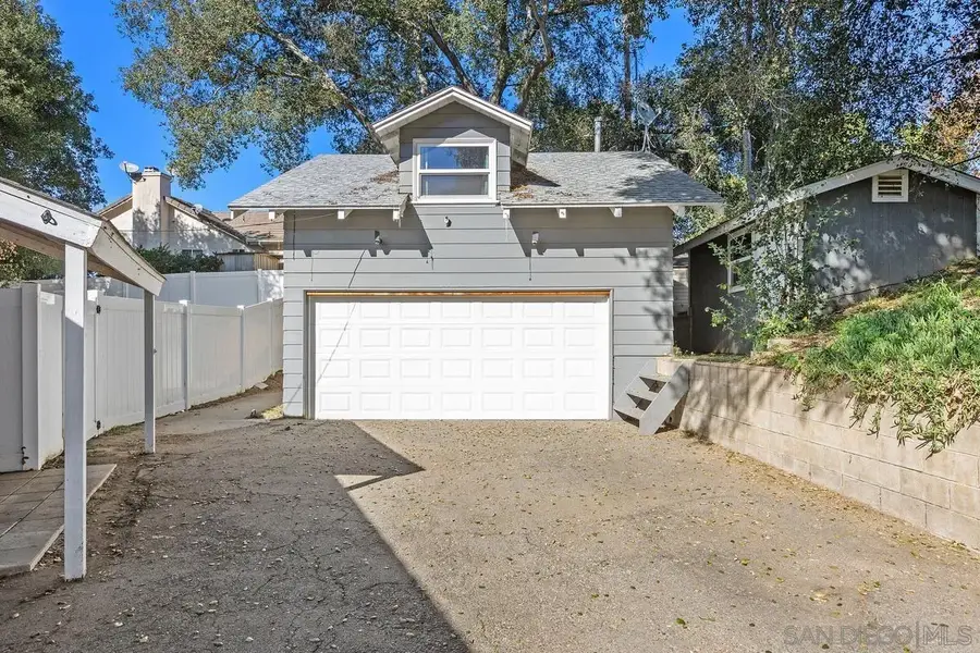 820 Cookie Lane, Fallbrook, CA 92028 - #2