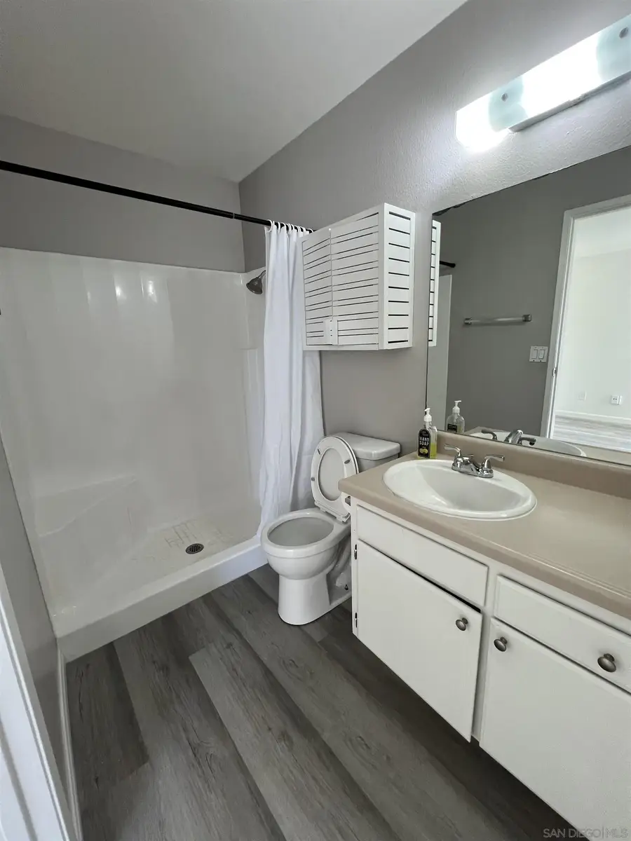 521 Sandalwood Pl #8, Escondido, CA 92027 - Image #3