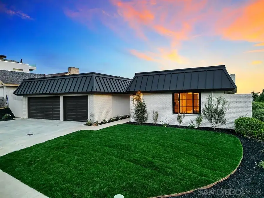 2105 Harbour Heights Rd, San Diego, CA 92109 - #2