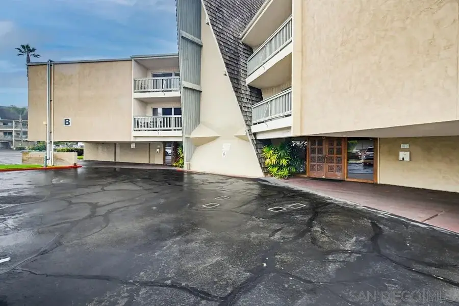 4444 W Point Loma Blvd #25, San Diego, CA 92107 - #2