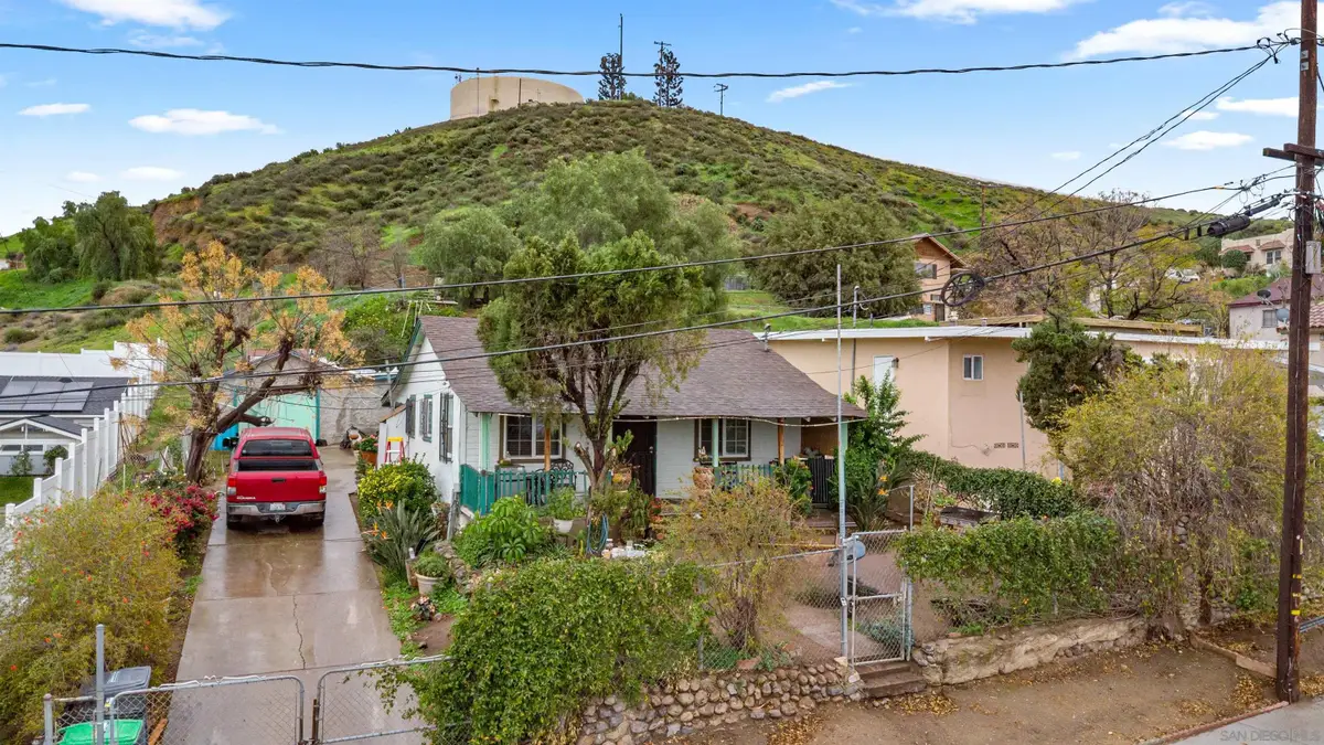 108 S Chestnut St, Lake Elsinore, CA 92530 - #1