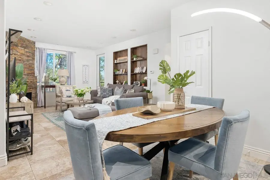 12366 Carmel Country Rd #207, San Diego, CA 92130 - #2
